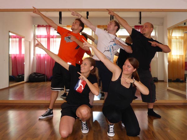 MicroRavez, Gruppenfoto